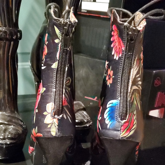 Iron Society Suicide Platform lace up bootie - Picture 3 of 8